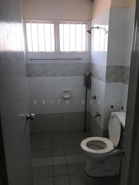 Rumah Teres untuk Dijual di Bandar Botanic (Klang) - Keith See - Bathroom - PropertyGuru.com.my