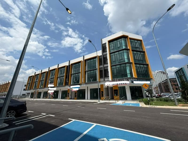 Shop / Office for Rent in Bandar Baru Permas Jaya (Permas Jaya) - Calley Chin - Exterior - PropertyGuru.com.my