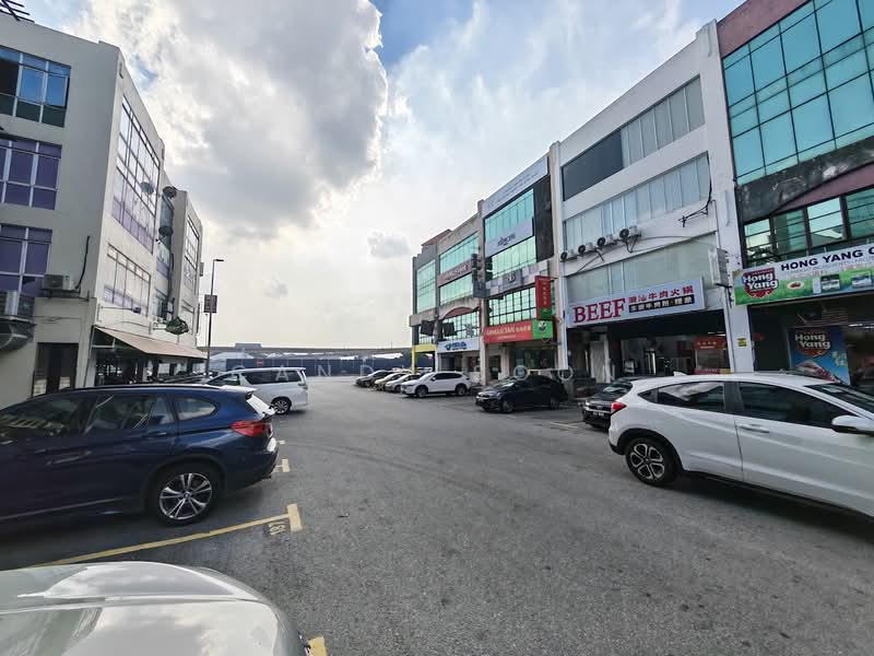 Shop for Rent in Bandar Puteri Puchong (Puchong) - Candy Soon - Exterior - PropertyGuru.com.my