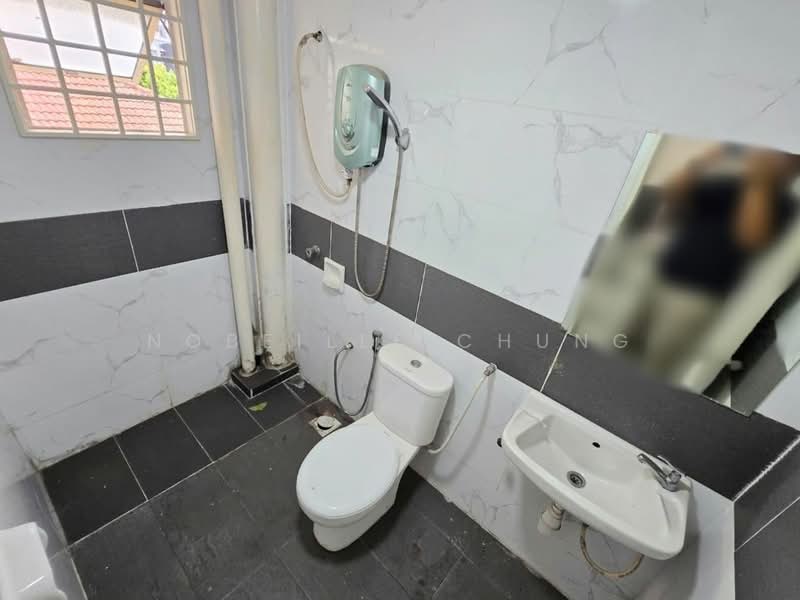 Apartment for Sale at Starville - Nobeille Chung - Bathroom - PropertyGuru.com.my