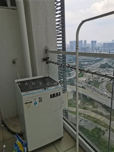 Kediaman Servis untuk Disewa di Desa Green - Manson Chow - Balcony - PropertyGuru.com.my