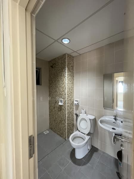 Kediaman Servis untuk Disewa di Metropolitan Square - Sherren Hue - Bathroom - PropertyGuru.com.my