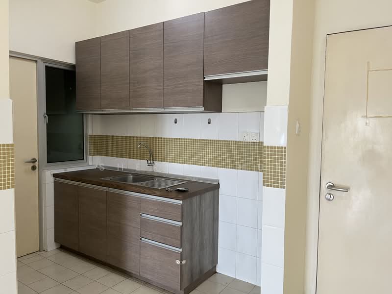 Kediaman Servis untuk Disewa di Metropolitan Square - Sherren Hue - Kitchen - PropertyGuru.com.my