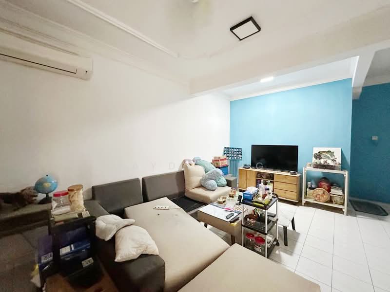 Rumah Teres 2-Tingkat untuk Dijual di Bandar Baru Permas Jaya (Permas Jaya) - Jayden Ng - Living Room - PropertyGuru.com.my