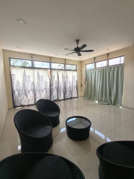 Rumah Kluster untuk Dijual di Taman Sutera Utama (Skudai) - Yvonne Chong - Living Room - PropertyGuru.com.my
