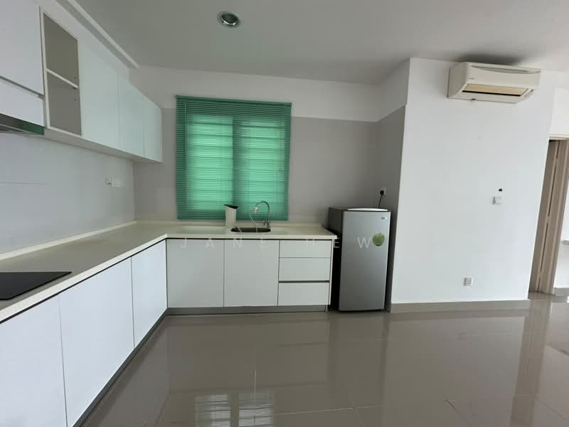 Kediaman Servis untuk Dijual di Hedgeford 10 Residences - Jane Hew - Kitchen - PropertyGuru.com.my