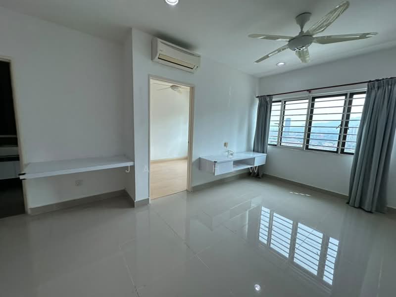 Kediaman Servis untuk Dijual di Hedgeford 10 Residences - Jane Hew - Interior - PropertyGuru.com.my