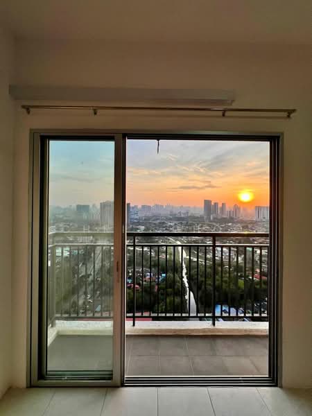 Kondominium untuk Disewa di Residensi Inspirasi - Chris Choo - Balcony - PropertyGuru.com.my