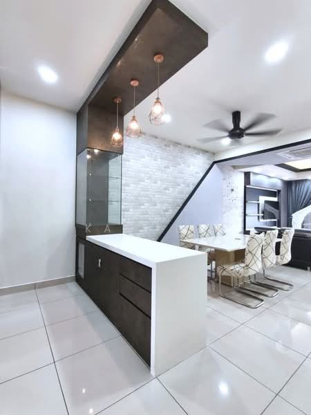 Rumah Teres 2-Tingkat untuk Dijual di Taman Austin Duta (Tebrau) - Karl Lim - Dining Room - PropertyGuru.com.my