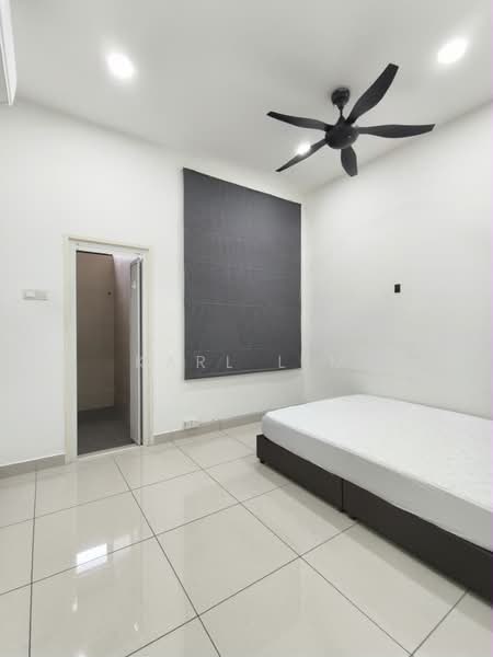 Rumah Teres 2-Tingkat untuk Dijual di Taman Austin Duta (Tebrau) - Karl Lim - Bedroom - PropertyGuru.com.my
