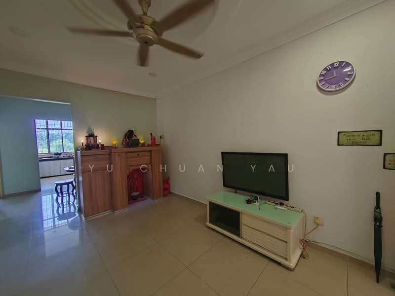 Townhouse for Sale in Taman Permatang Pasir Permai (Alai) - Yu Chuan Yau - Living Room - PropertyGuru.com.my