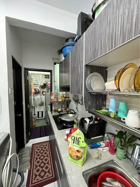 Service Residence for Sale at Amara - Nazrin Hakimin - Kitchen - PropertyGuru.com.my