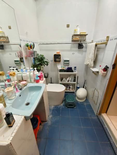 Apartment for Sale at Pangsapuri Merak - Timun Wan - Bathroom - PropertyGuru.com.my