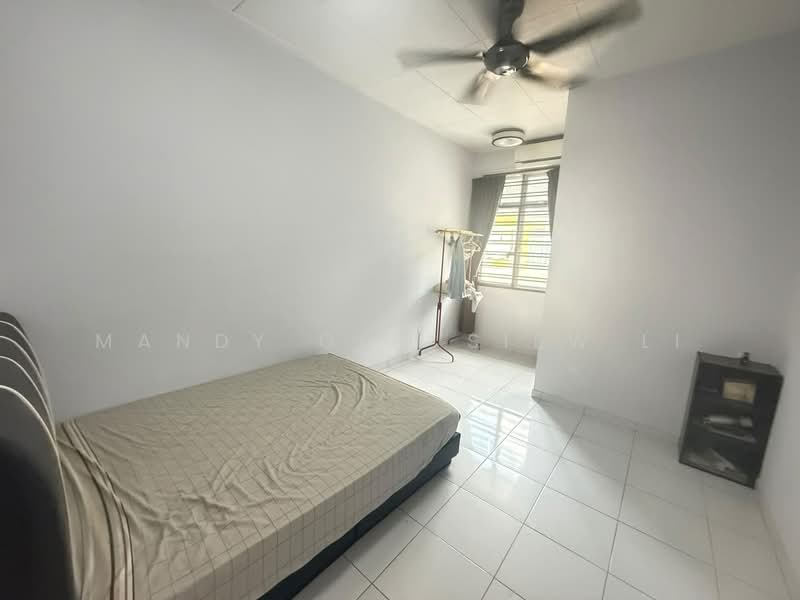 2-storey Terraced House for Rent in Taman Pulai Flora (Skudai) - Mandy Goh Siew Li - Bedroom - PropertyGuru.com.my
