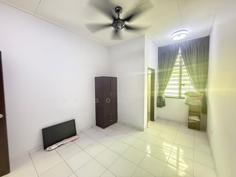 2-storey Terraced House for Rent in Taman Pulai Flora (Skudai) - Mandy Goh Siew Li - Bedroom - PropertyGuru.com.my