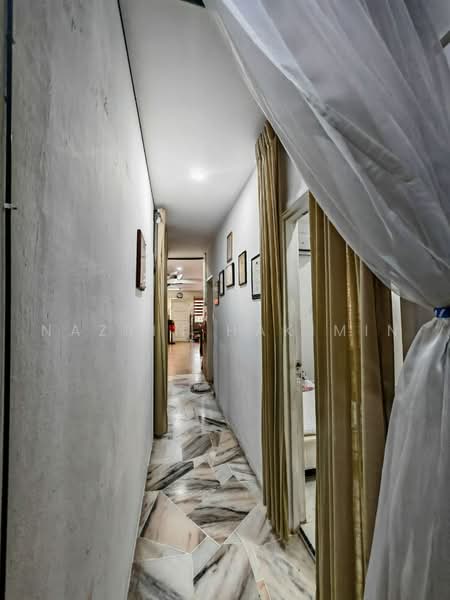 Rumah Teres untuk Dijual di Bandar Tasik Puteri (Rawang) - Nazrin Hakimin - Corridor - PropertyGuru.com.my