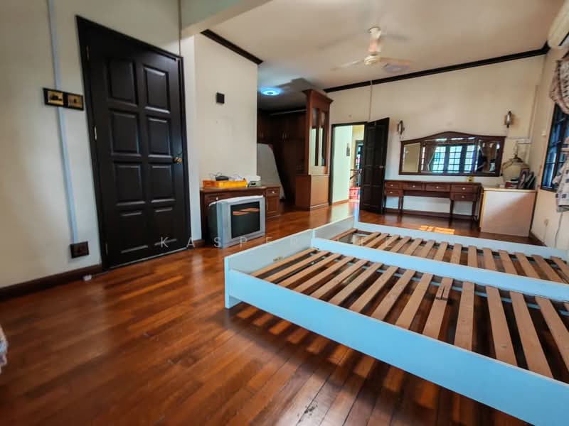 Semi-Detached House for Sale in Taman Pelangi (Johor Bahru) - Kasper Lee - PropertyGuru.com.my