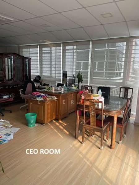 Kilang Berkembar untuk Disewa di Seksyen 27 (Shah Alam) - Lester Lee - Study - PropertyGuru.com.my