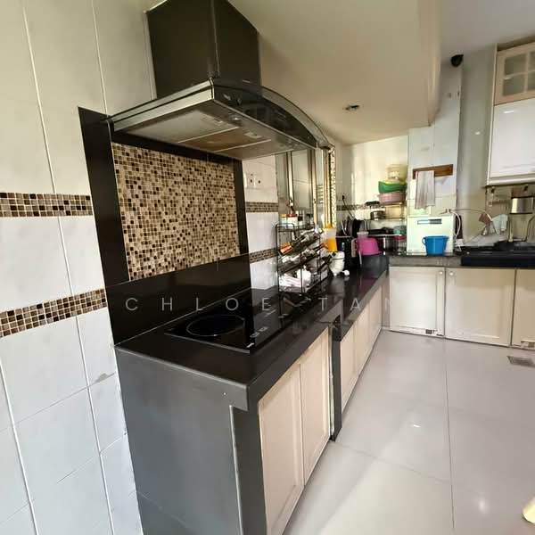 Semi-Detached House for Sale in Kota Kemuning (Shah Alam) - Chloe Tan - Kitchen - PropertyGuru.com.my