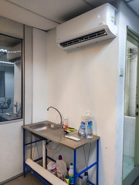 Kedai / Pejabat untuk Dijual di Desa Petaling (Kuala Lumpur) - Yenn Chong - PropertyGuru.com.my