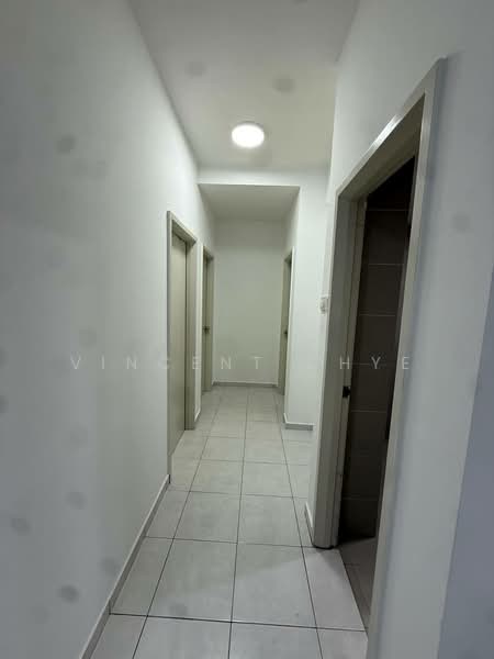 Apartment for Rent at Residensi Desamas - Vincent Chye - Corridor - PropertyGuru.com.my