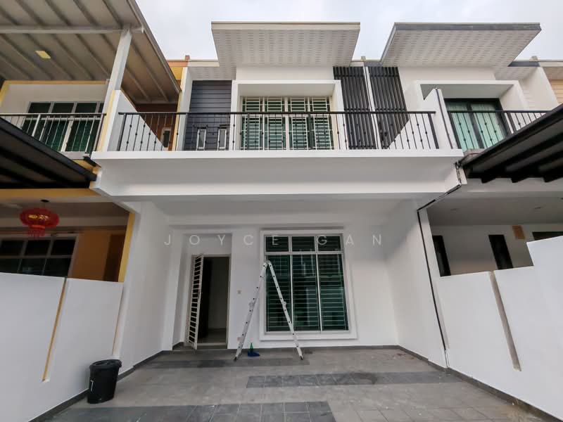 Rumah Teres 2-Tingkat untuk Disewa di Taman Mount Austin (Tebrau) - Joyce Gan - Exterior - PropertyGuru.com.my