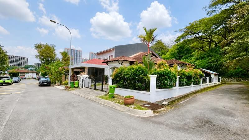 1-storey Terraced House for Sale in Alam Damai (Cheras) - Norafian SMH - Exterior - PropertyGuru.com.my