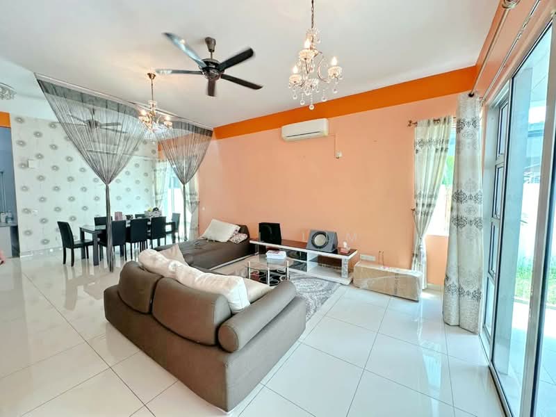 Rumah Kluster untuk Dijual di Nusa Duta (Iskandar Puteri (Nusajaya)) - Karl Lim - Living Room - PropertyGuru.com.my