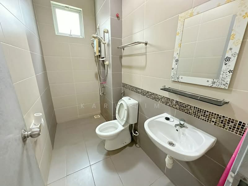 Rumah Kluster untuk Dijual di Nusa Duta (Iskandar Puteri (Nusajaya)) - Karl Lim - Bathroom - PropertyGuru.com.my