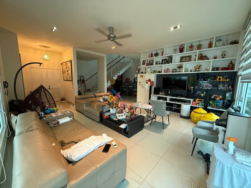 Rumah Berkembar untuk Dijual di Cyberjaya (Selangor) - Ammeer Nadzrai - Living Room - PropertyGuru.com.my