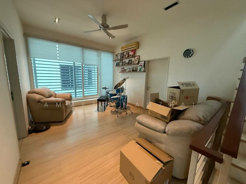 Rumah Berkembar untuk Dijual di Cyberjaya (Selangor) - Ammeer Nadzrai - Living Room - PropertyGuru.com.my