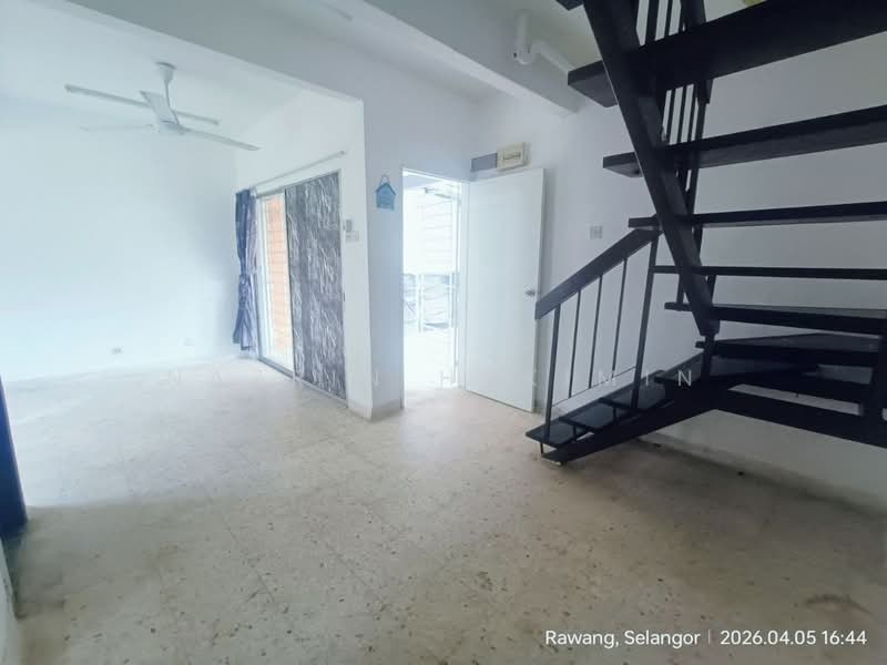 Terraced House for Sale in Bukit Sentosa (Rawang) - Nazrin Hakimin - Living Room - PropertyGuru.com.my