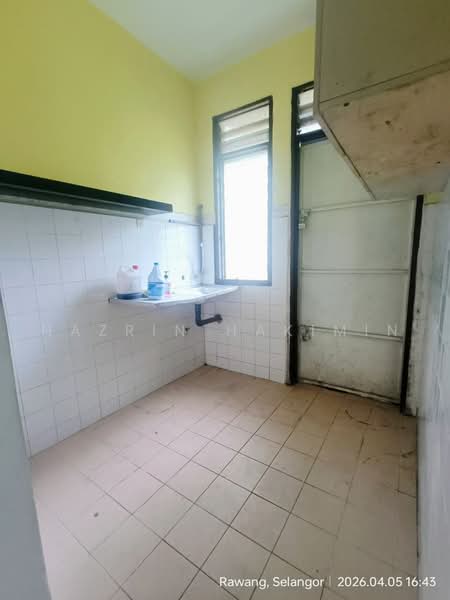 Terraced House for Sale in Bukit Sentosa (Rawang) - Nazrin Hakimin - Kitchen - PropertyGuru.com.my