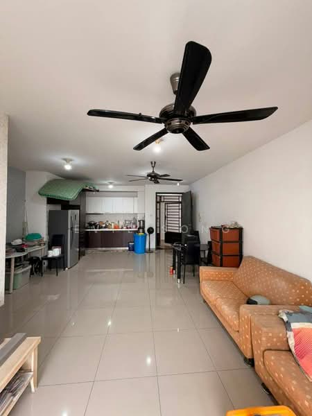 Kediaman Servis untuk Dijual di D'Ambience Residences (Pangsapuri Ikatan Flora) - Evie Song - Living Room - PropertyGuru.com.my