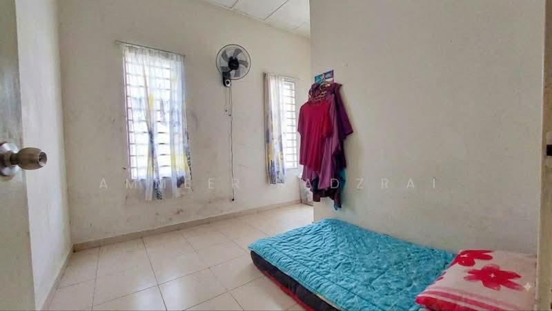 2-storey Terraced House for Sale in Jenjarom (Selangor) - Ammeer Nadzrai - Bedroom - PropertyGuru.com.my