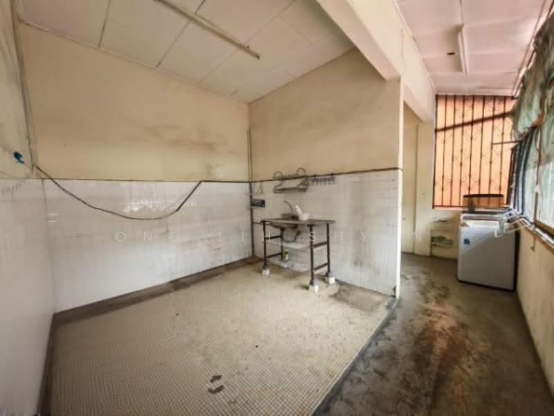 Shop / Office for Sale in Kawasan Perindustrian Tampoi (Johor Bahru) - Ong Lih Shyan - Balcony - PropertyGuru.com.my