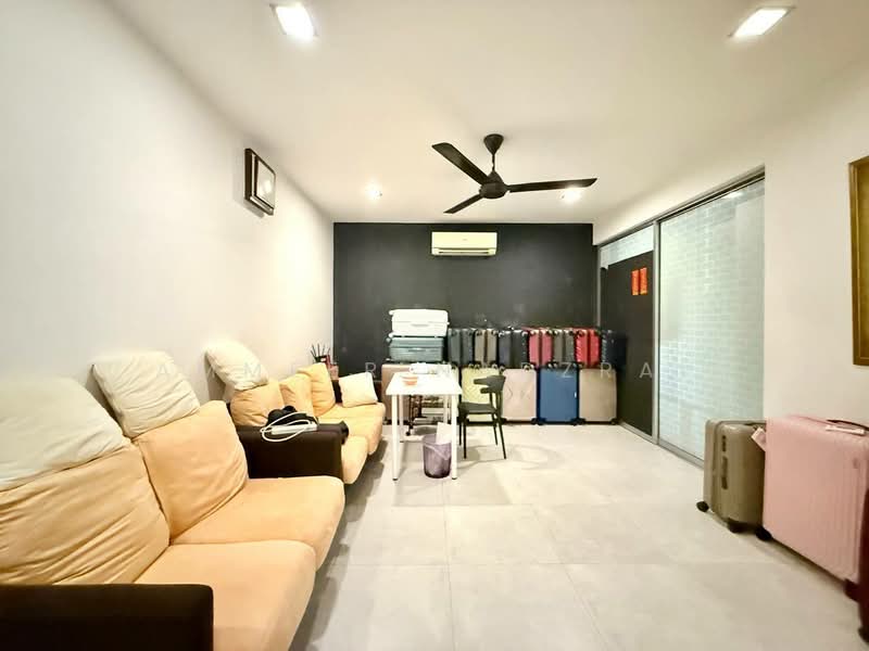 Rumah Berkembar untuk Dijual di Taman Tun Dr Ismail (Kuala Lumpur) - Ammeer Nadzrai - Living Room - PropertyGuru.com.my