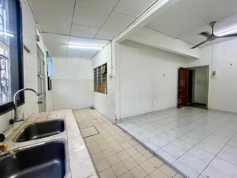 2-storey Terraced House for Sale in Off Jalan Meru (Klang) - Chia Wai Yong - Kitchen - PropertyGuru.com.my