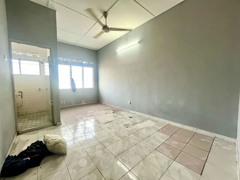 2-storey Terraced House for Sale in Off Jalan Meru (Klang) - Chia Wai Yong - Bathroom - PropertyGuru.com.my