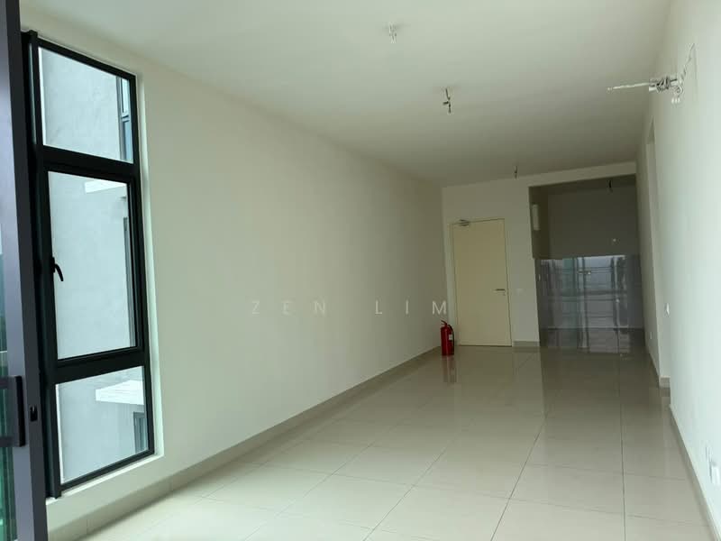 Kondominium untuk Dijual di Brezza Hill - Zen Lim - Living room - PropertyGuru.com.my