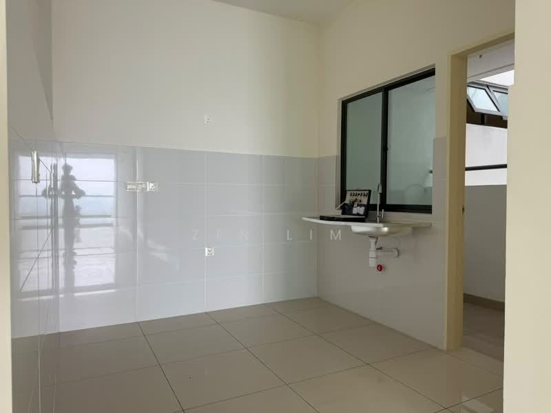 Kondominium untuk Dijual di Brezza Hill - Zen Lim - Kitchen - PropertyGuru.com.my