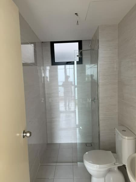 Kondominium untuk Dijual di Brezza Hill - Zen Lim - Bathroom - PropertyGuru.com.my