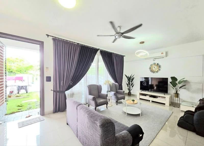 2-storey Terraced House for Sale in Elmina (Shah Alam) - Derrick Ang - Living Room - PropertyGuru.com.my