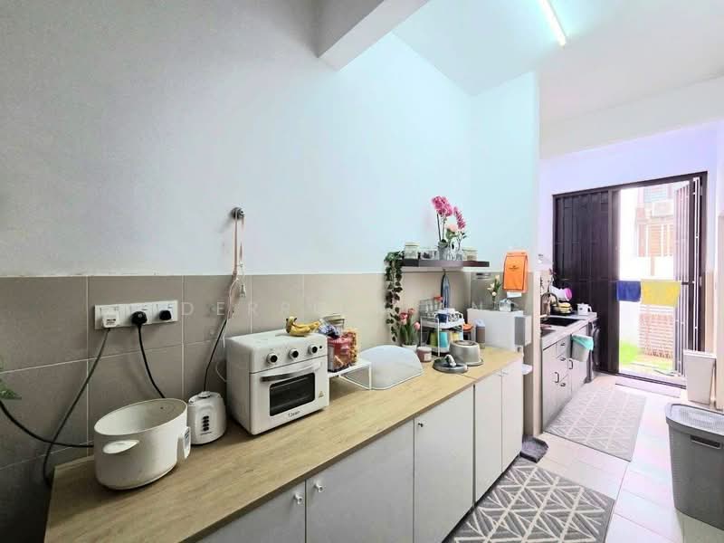 2-storey Terraced House for Sale in Elmina (Shah Alam) - Derrick Ang - Kitchen - PropertyGuru.com.my