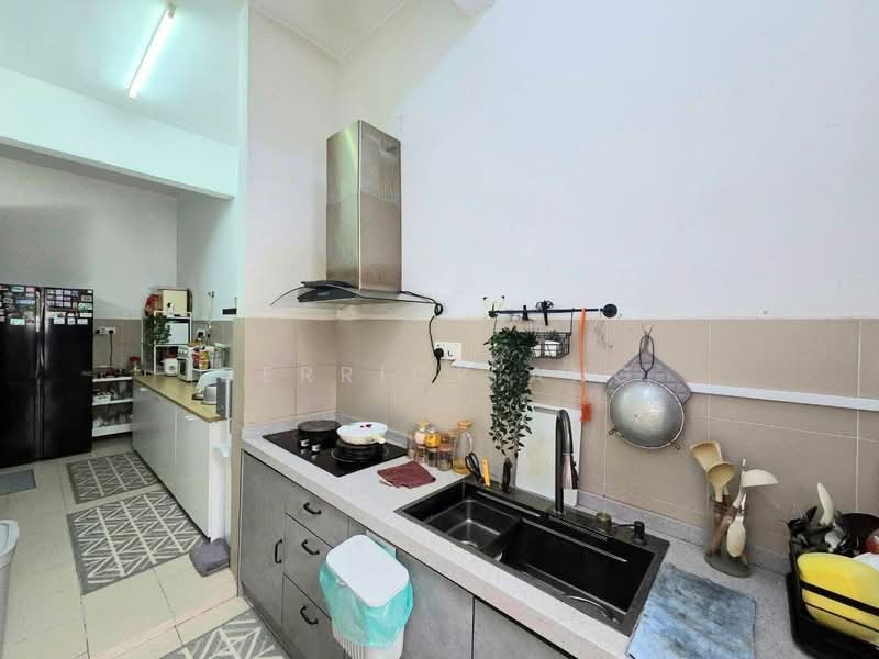 2-storey Terraced House for Sale in Elmina (Shah Alam) - Derrick Ang - Kitchen - PropertyGuru.com.my