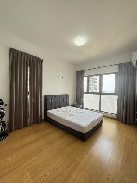 Condominium for Rent at Amberside @ Country Garden Danga Bay - Louis Tan - Bedroom - PropertyGuru.com.my