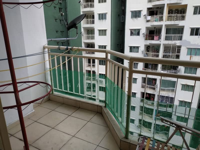 Kondominium untuk Dijual di Kepong Sentral Condominium - Sam Yap - Balcony - PropertyGuru.com.my