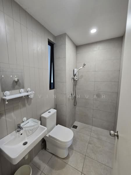 Service Residence for Sale at Kenwingston Avenue - Kevin Chuah - Bathroom - PropertyGuru.com.my