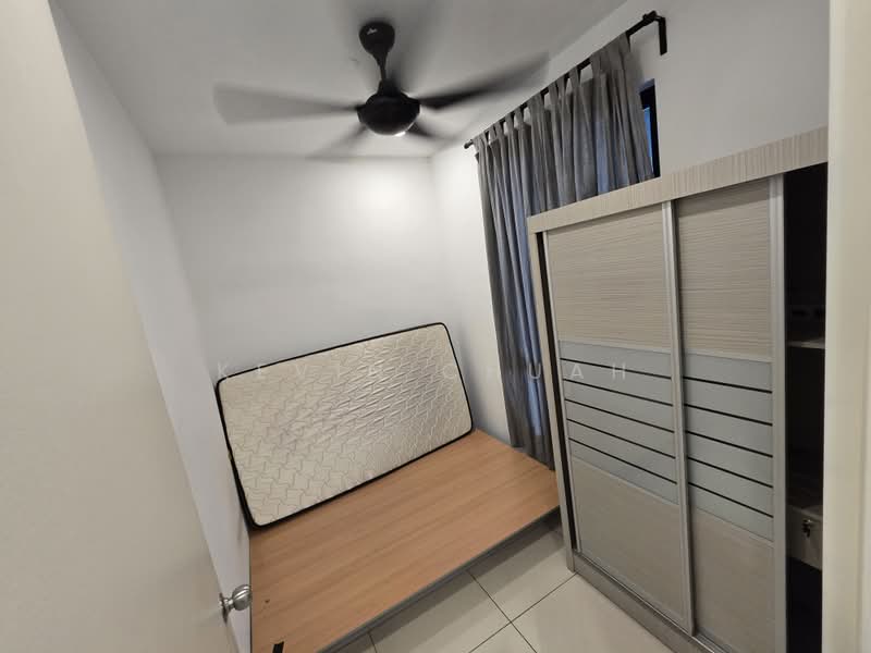 Service Residence for Sale at Kenwingston Avenue - Kevin Chuah - Bedroom - PropertyGuru.com.my