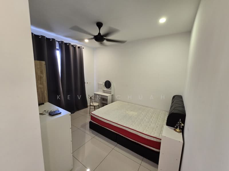 Service Residence for Sale at Kenwingston Avenue - Kevin Chuah - Bedroom - PropertyGuru.com.my